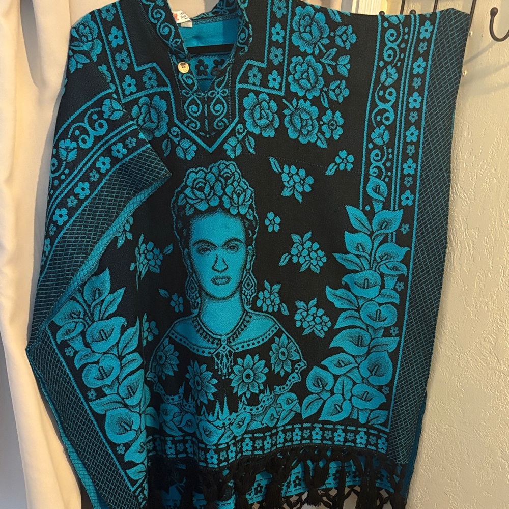 Frida Kahlo Floral Poncho OS